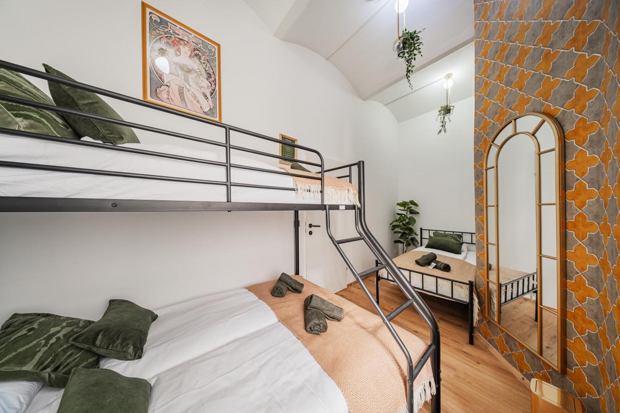 Hostel Bloom By Home1 Wien